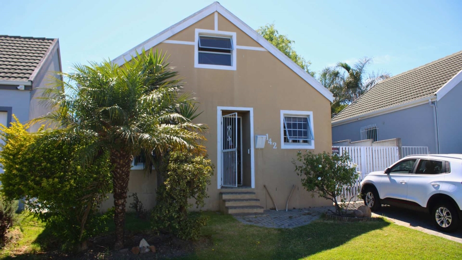 3 Bedroom Property for Sale in De Oude Spruit Western Cape